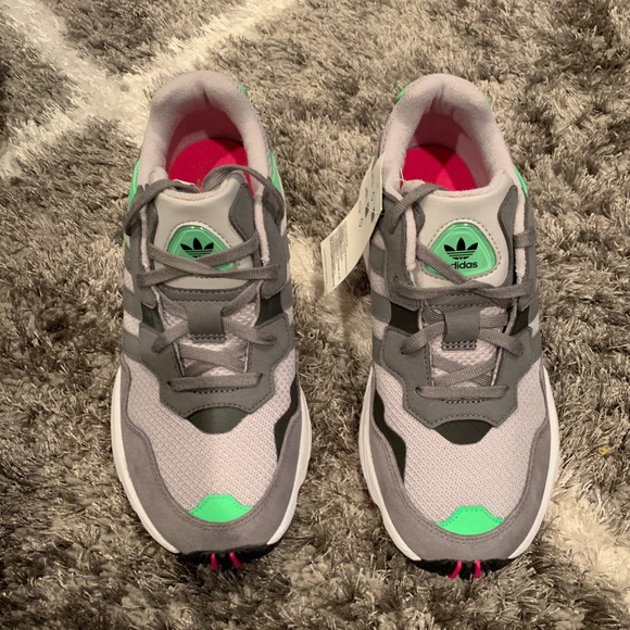 womens adidas yung 96